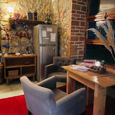 게스트하우스 The House In The Village