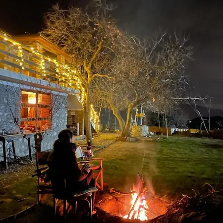 게스트하우스 The House In The Village Pellumbas