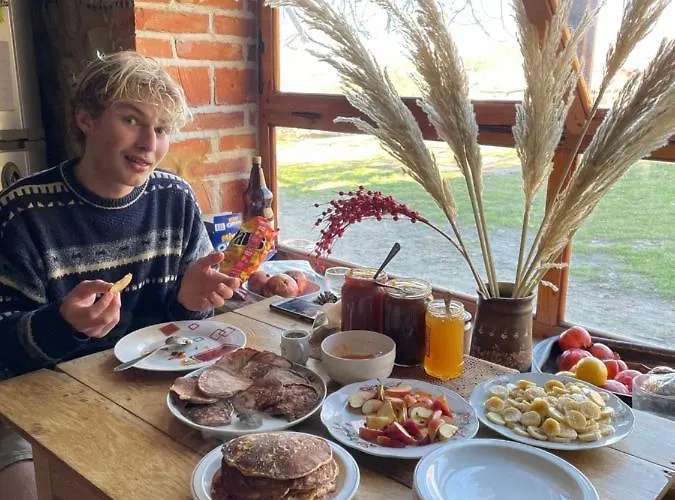 The House In The Village Gasthuis Pellumbas