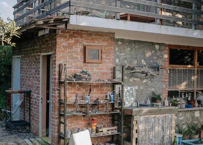 The House In The Village Gasthuis