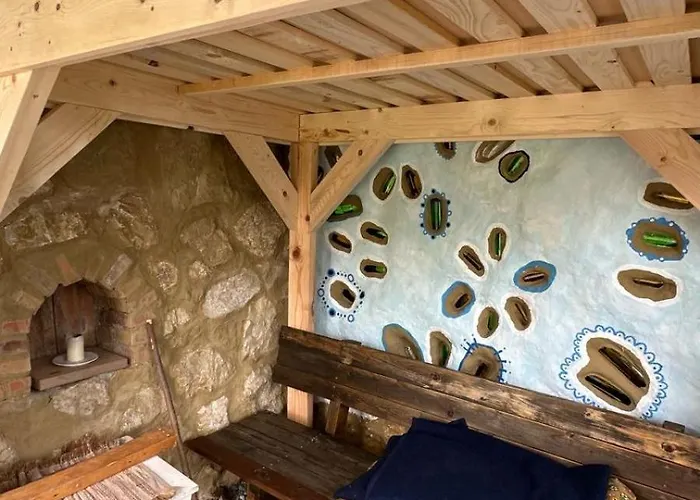 The House In The Village Gasthuis Pellumbas